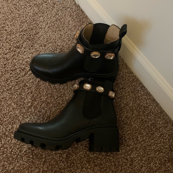 *sold* steve  Madden booties NWOT - Picture 2 of 6